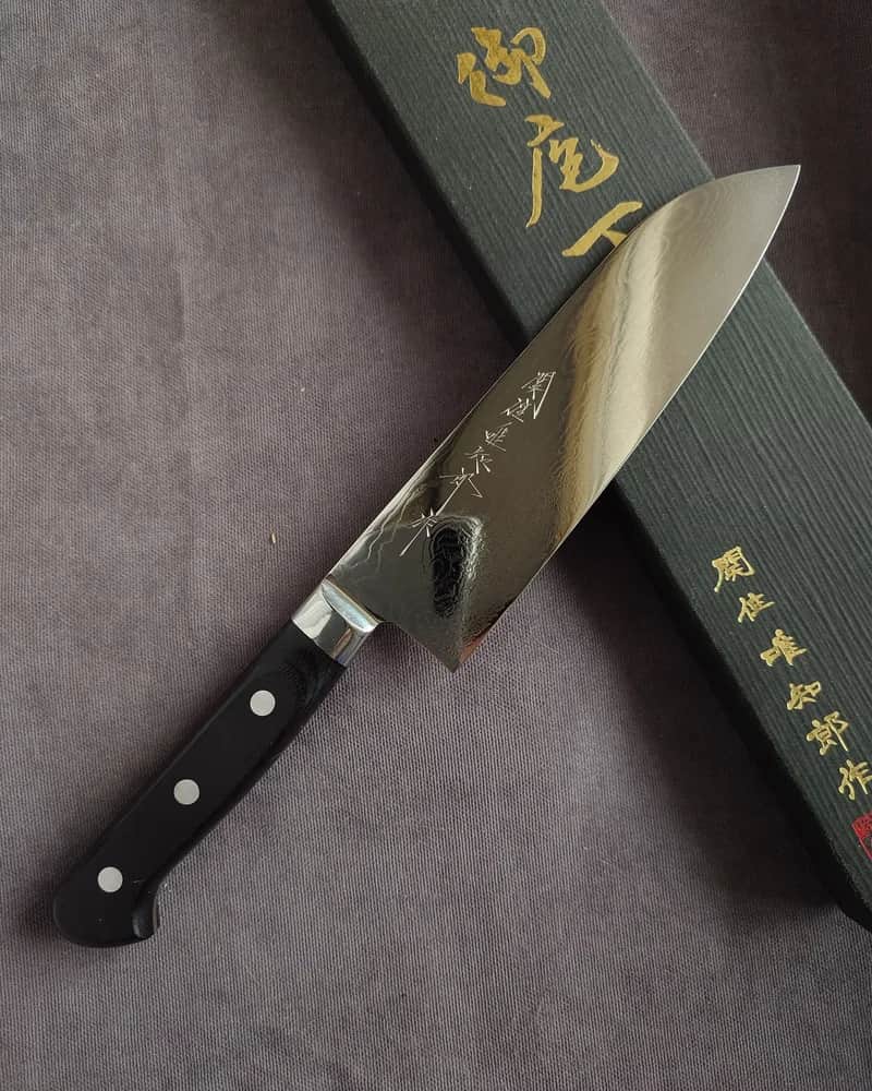 Ніж Сантоку (Santoku),  Ichiro Hattori, сталь VG10 