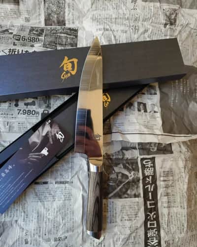 Ніж Гюто (Gyuto) 200mm, Kai Shun Kagerou, сталь VG10  - Thumbnail 2