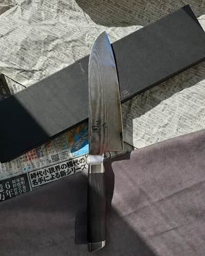 Ніж Сантоку (Santoku) 165mm, Kai Shun, сталь VG10  - Thumbnail 1