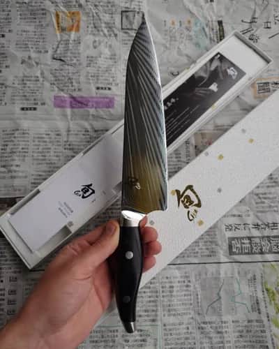 Ніж Гюто (Gyuto) 200mm, Kai Shun Nagare, VG10 / VG2 - Thumbnail 1