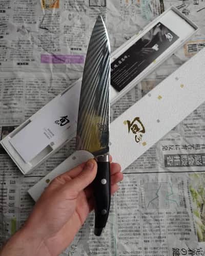 Ніж Гюто (Gyuto) 200mm, Kai Shun Nagare, VG10 / VG2 - Thumbnail 2