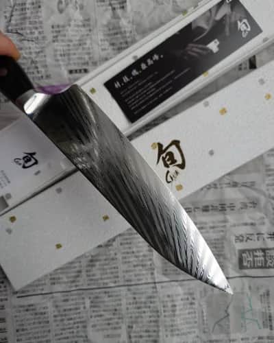 Ніж Гюто (Gyuto) 200mm, Kai Shun Nagare, VG10 / VG2 - Thumbnail 6