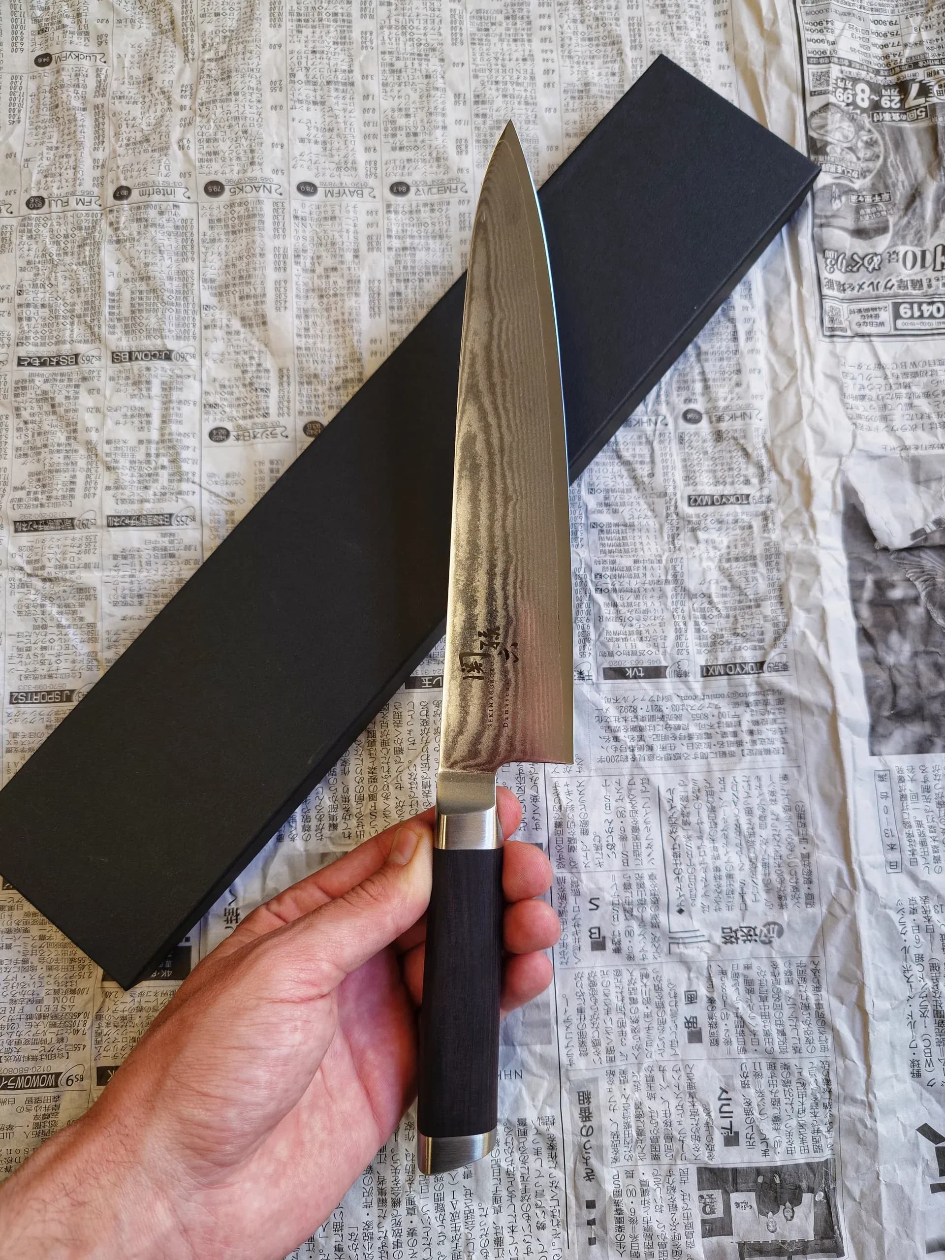 Ніж Гюто (Gyuto) 210mm, Kai Shun, сталь VG10